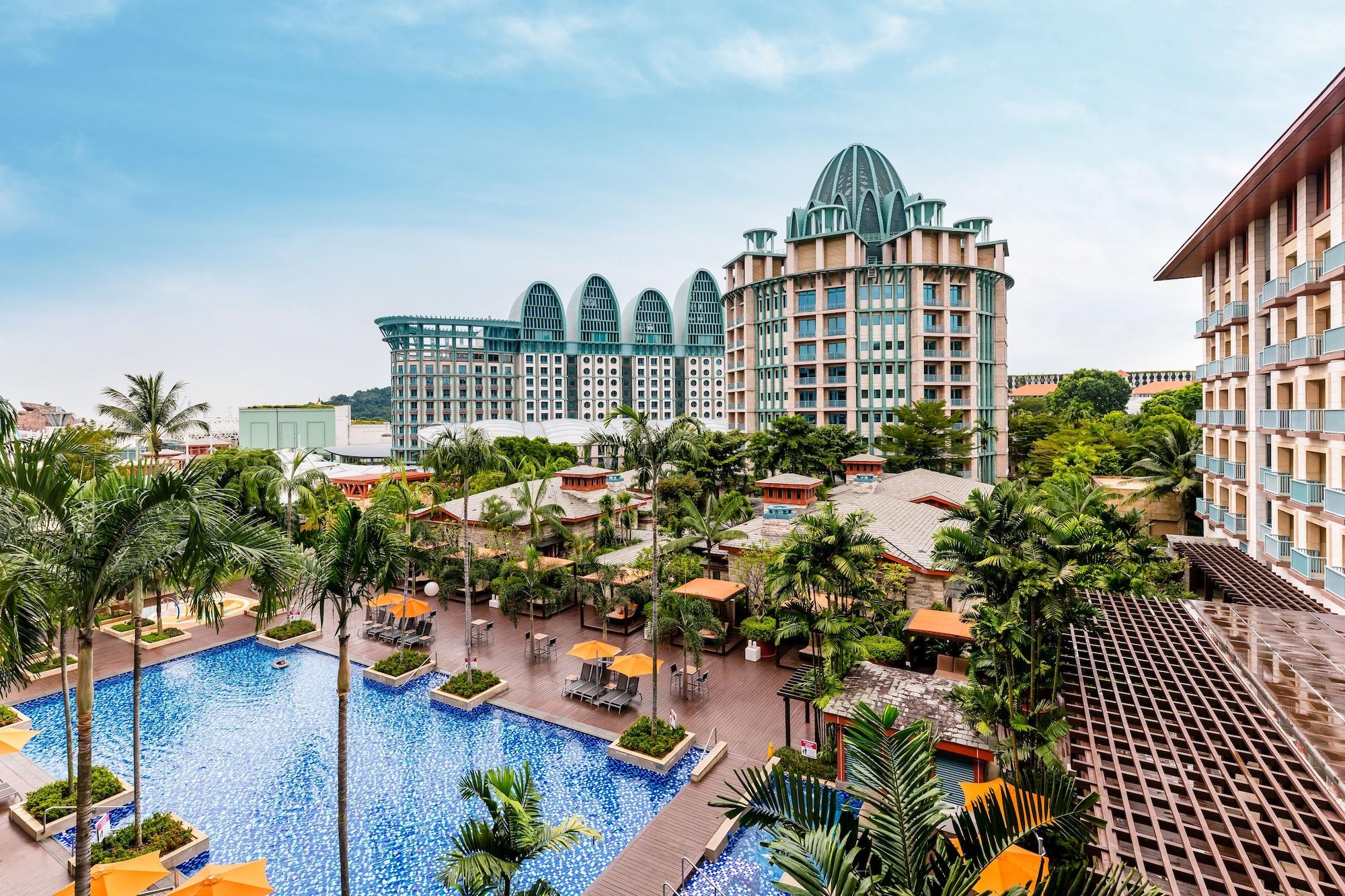 Resorts World Sentosa - Festive Hotel Σιγκαπούρη Εξωτερικό φωτογραφία The resort's main pool
