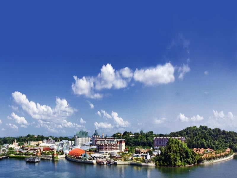 Resorts World Sentosa - Festive Hotel Σιγκαπούρη Εξωτερικό φωτογραφία View of the town